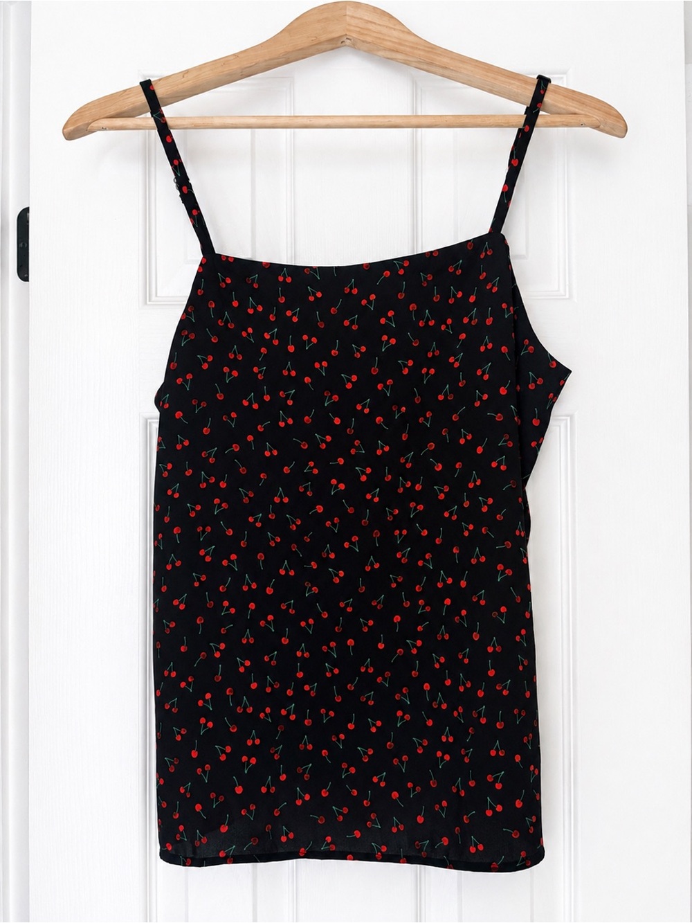 POPSUGAR Cherry Print Cami Tank Top Women’s M Black Red Y2K adjustable straps